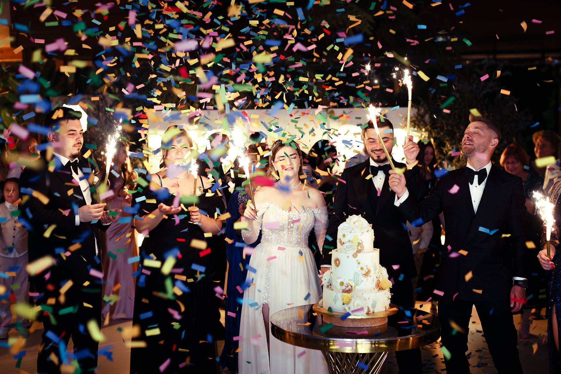 50 confetti nunta fotograf evenimente 50 confetti nunta fotograf evenimente
