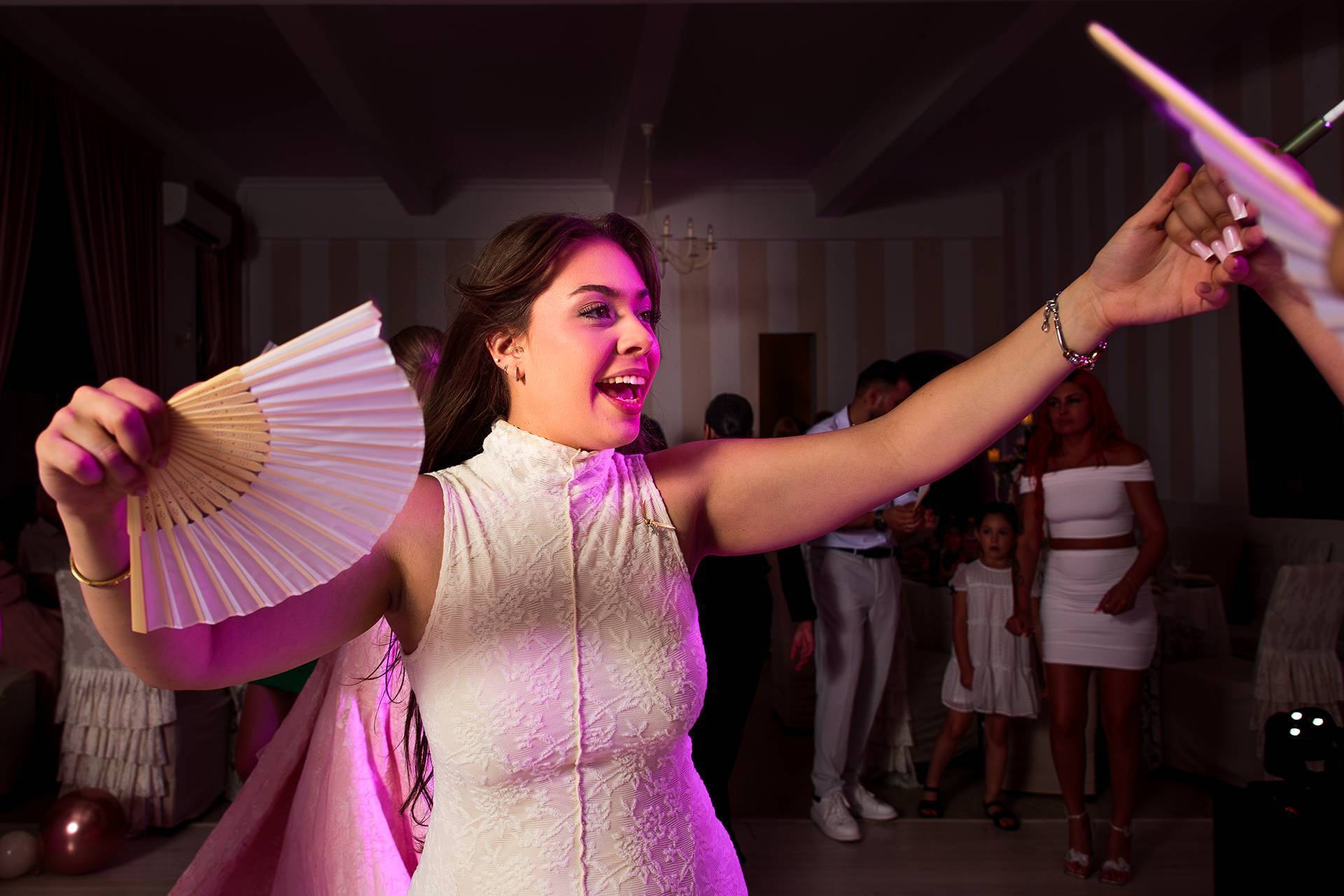 28 poze eveniment petrecere 28 poze eveniment petrecere