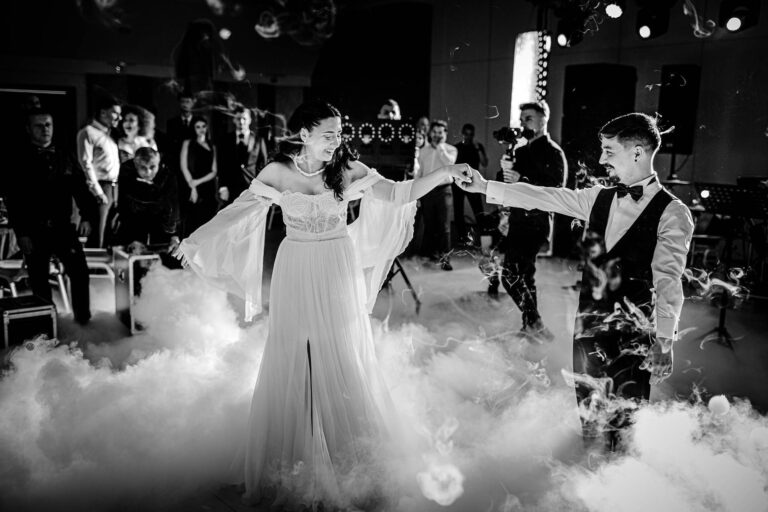 32 TA fotograf nunta eleganta dansul mirilor